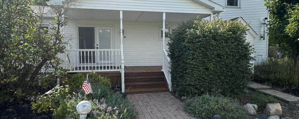 Welcome Home to this beautiful house in the country!